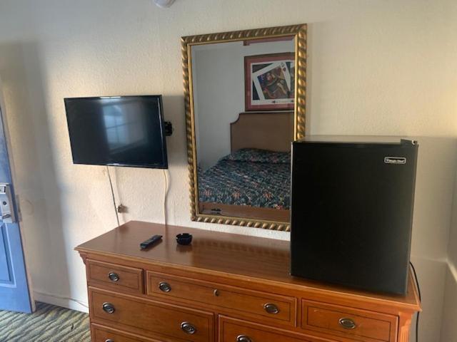 Deluxe Inn Остин Екстериор снимка